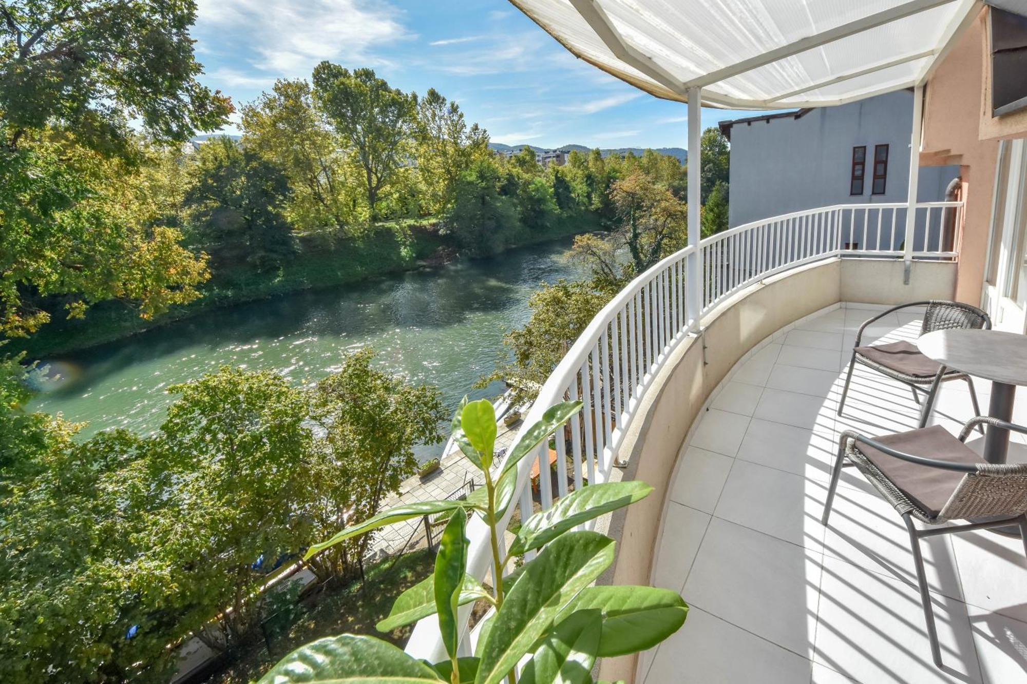 Apartment Riverfront Μπάνια Λούκα Εξωτερικό φωτογραφία